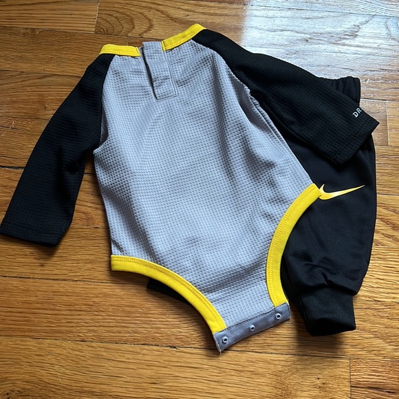 Nike 3 month set - Picture 5 of 5
